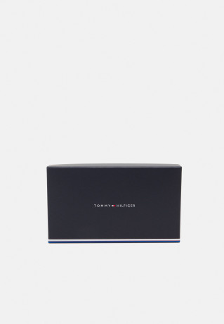 Tommy Hilfiger ICONIC LARGE MONOGRAM Wallet desert sky  ICONIC БОЛЬШАЯ МОНОГРАММА Бумажник небо пустыни