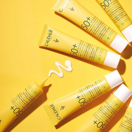 Caudalie Vinosun Fluid Sehr hoher Schutz LSF 50+ Vinosun Fluid Очень высокая степень защиты SPF 50+