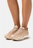 Nike Sportswear W AIR MAX 97 ESS Sneaker low sesame/hemp/summit white/pearl white W AIR MAX 97 ESS кроссовки женские низкие кунжут/конопля/саммит белый/жемчужно-белый