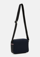 Tommy Hilfiger ELEVATED CAMERA BAG UNISEX Across body bag Space Blue EMEVATED CAMERA BAG UNISEX Сумка через плечо КосмосСиний