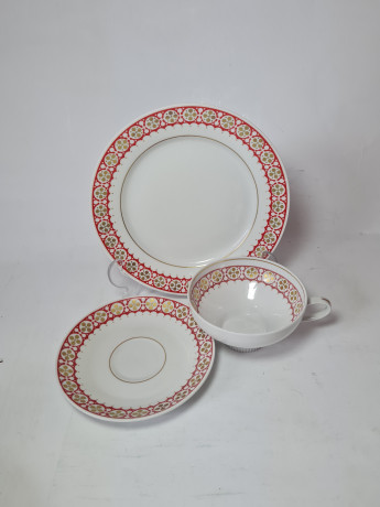 Lettin Чайное трио с красно-золотым узором по краю, Германия, 1960-70гг.