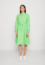 Tommy Hilfiger 1985 KNEE DRESS Shirt dress spring lime 1985 ПЛАТЬЕ НА КОЛЕНАХ Платье-рубашка весенняя известь