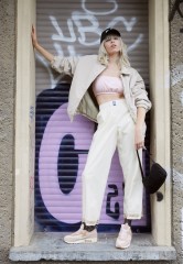 Nike Sportswear W AIR MAX 90 FUTURA Sneaker low sanddrift/hemp/rose whisper/sail/yellow W AIR MAX 90 FUTURA кроссовки женские низкие песок/конопля/розовый шепот/парус/желтый