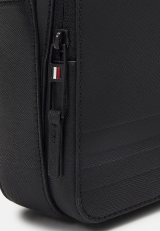 Tommy Hilfiger BUSINESS CROSSOVER UNISEX Across body bag black BUSINESS CROSSOVER UNISEX Сумка через плечо черный