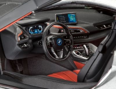 Revell BMW i8 1:24 БМВ i8 1:24