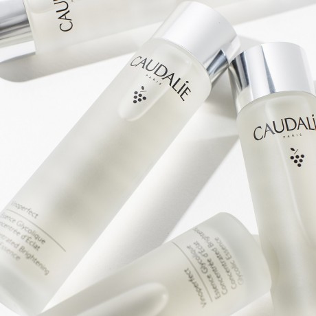 Caudalie Essenz mit Glykolsaure Эссенция с гликолевой кислотой
