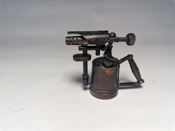 Playme, Плейми Винтажная бронзовая миниатюра газовая паяльная лампа, точилка для карандаша, 6,5см, Испания 1970г.