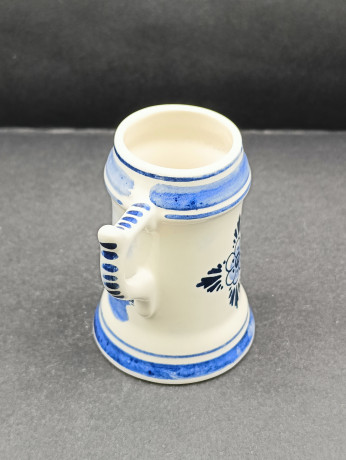 Немецкая кружка винтажная Delft Blue "Мельница", ручная роспись, фарфор, 0.25 л, 7 х 8 см, Голландия, 1960-70гг.