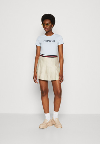 Tommy Hilfiger GLOBAL PLEATED SHORT SKIRT Mini skirt classic beige КОРОТКАЯ ЮБКА GLOBAL PLEATED Мини-юбка классический бежевый
