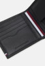 Tommy Hilfiger CENTRAL AND COIN UNISEX Wallet black ЦЕНТРАЛЬНЫЙ И МОНЕТНЫЙ УНИСЕКС Бумажник черный