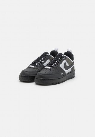Nike Sportswear AIR FORCE 1 REACT UNISEX Sneaker low black/white AIR FORCE 1 REACT UNISEX Низкие кроссовки женские черно-белый