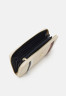 Tommy Hilfiger EMBLEM Wallet sugarcane ЭМБЛЕМА кошелек сахарный тростник