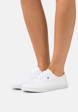 Tommy Hilfiger ESSENTIAL KESHA LACE Trainers white ESSENTIAL KESHA LACE Кроссовки белый