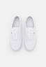 Tommy Hilfiger ESSENTIAL KESHA LACE Trainers white ESSENTIAL KESHA LACE Кроссовки белый