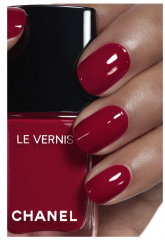 Chanel Le Vernis LANGANHALTEND, 153 Pompier, Лак для ногтей 153 Pompier (Франция), стойкое глянцевое покрытие, керамиды камелии, 13мл