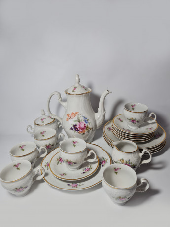 Bernadotte Винтажный чайный сервиз с тиснением и росписью букетов цветов, Германия, 1960-70гг.