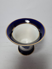 Royal Dux Tschechoslowakei Ваза для цветов с синим ободком и цветочным рисунком, 9,5см, Чехословакия, 1970-80гг.