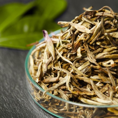 NUXE BIO Getonte, Multi-Korrigierende Pflege BIO Тонирующий мультикорректирующий уход