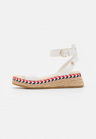 Tommy Hilfiger LOW WEDGE Espadrilles ecru НИЗКАЯ КЛЕТКА Эспадрильи экрю