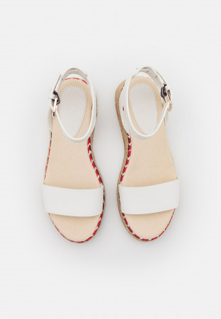 Tommy Hilfiger LOW WEDGE Espadrilles ecru НИЗКАЯ КЛЕТКА Эспадрильи экрю