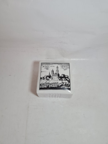 Шкатулка винтажная Gerold / Tettau Bavaria с изображением Гамбурга, черно-белая керамика, 12 x 12 x 8см, Германия, 1960-1970гг.