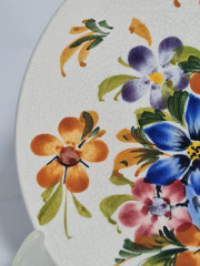 Тарелка декоративная винтажная &quot;Оранжевые и синие цветы&quot;, ручная работа, в стиле майолики, керамика, 16.5 см, Германия, 1970-80гг.