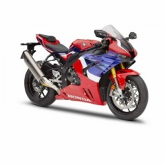 Maisto Modellmotorrad Honda CBR 1000RR-R Fireblade (rot-blau Модель мотоцикла Honda CBR 1000RR-R Fireblade (красно-синий