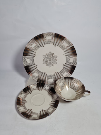 Чайное трио винтажное Bareuther Waldsassen Bavaria в бежево-серых тонах с золотистым орнаментом, фарфор, Германия, 1970-80гг.