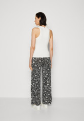 Tommy Hilfiger SLIM TANK Top ecru SLIM TANK Верх экрю