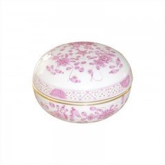 Meissen Meissen 'Neuer Ausschnitt - Indische Malerei purpur Goldpunkte mit Goldrand' Dose 8x5 cm Meissen "New Section - индийская роспись фиолетовыми золотыми точками с золотым ободком" шкатулка 8x5 см