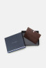 Tommy Hilfiger LEA HOLDER UNISEX Wallet dark chestnut LEA HOLDER UNISEX Бумажник темно-каштановый