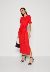 Tommy Hilfiger KNOT MIDI Jersey dress fireworks KNOT MIDI Платье из джерси салют