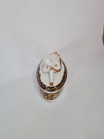 Винтажная Керамическая шкатулка "Балерина" с позолотой и росписью под хохлому, 16смx14см Германия, 1960-70гг.