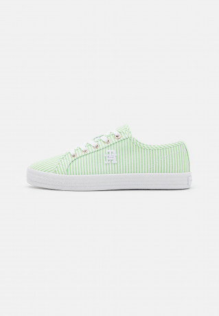 Tommy Hilfiger ESSENTIAL Trainers seersucker/springlime ESSENTIAL Кроссовки Сирсакер / весенний лайм