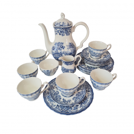 Набор для чая винтажный Staffordshire Tonquin by Myott, белый фарфор с рисунком в сине-голубых тонах, на 6 персон, в заводской коробке, Англия, 1960-70гг.