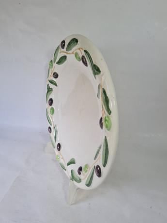 Тарелка винтажная Tiriduzzi Deruta с оливками, ручная роспись, керамика, 32 x 4 см, Италия, 1960-70гг.