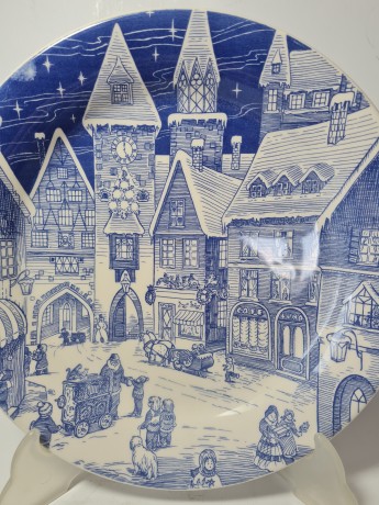 Тарелка декоративная винтажная Ironstone "Рождественский вечер", коллекционная, фарфор, 24 см, Англия, 1960-70гг.