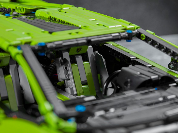 LEGO/ЛЕГО Technic 42115 Lamborghini Sian FKP 37