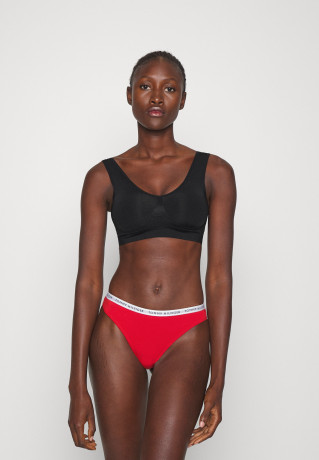 Tommy Hilfiger THONG 3 PACK Thong feather white/copper canyon/empire НАБОР 3 КОМПЛЕКТА ТРЕНАЖЕЙ Стринги белый перо/медный каньон/империя