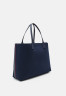 Tommy Hilfiger ICONIC TOMMY TOTE Tote bag space blue ICONIC TOMMY TOTE Сумка-тоут космический синий