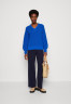 Tommy Hilfiger SWEATER Jumper electric blue СВИТЕРА Джемперы синий электрик