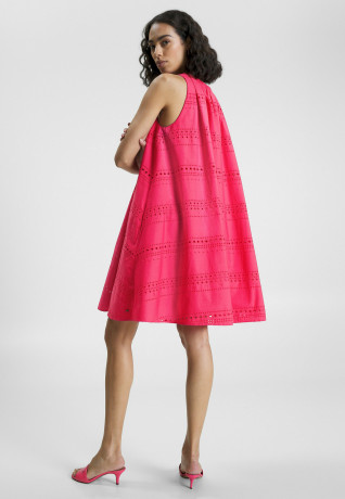 Tommy Hilfiger BRODERIE ANGLAISE FIT AND FLARE Day dress bright cerise pink BRODERIE ANGLAISE FIT AND FLARE Повседневное платье ярко-вишнево-розовый