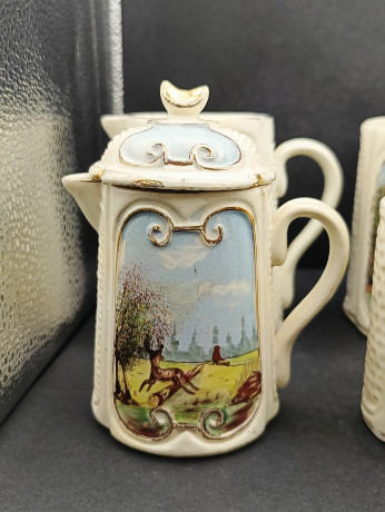 Набор винтажный из молочников и сахарниц "Охота", 5 молочников, 3 сахарницы, керамика, Франция, 1960-70гг.