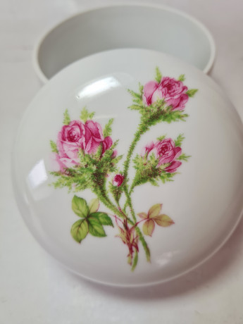 Heinrich Белая круглая фарфоровая шкатулка "Букет розовых роз", 8,5 x 10 см, Германия, 1960-70гг.