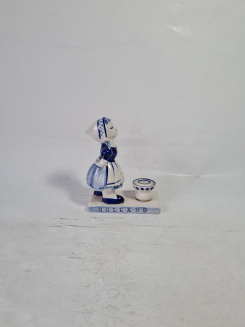 Подсвечник винтажный Elsava Holland с фигурой девочки, на одну свечу, фарфор, 12 х 9 см, Нидерланды, 1960-70гг.