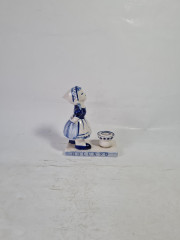 Подсвечник винтажный Elsava Holland с фигурой девочки, на одну свечу, фарфор, 12 х 9 см, Нидерланды, 1960-70гг.