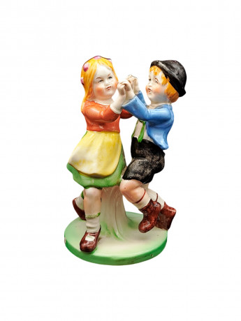 Статуэтка винтажная Im Stil Goebel "Танец", фарфор, 15.5 см, Германия, 1960-70гг.