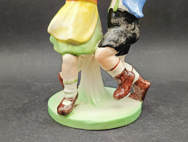 Статуэтка винтажная Im Stil Goebel "Танец", фарфор, 15.5 см, Германия, 1960-70гг.