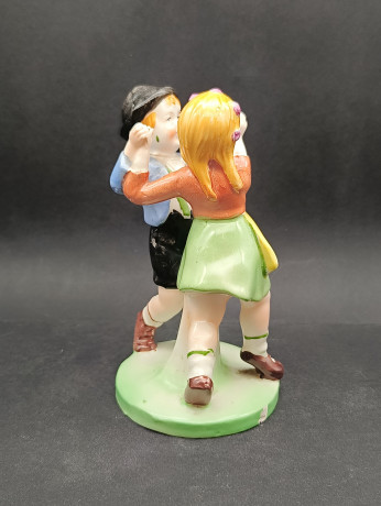 Статуэтка винтажная Im Stil Goebel "Танец", фарфор, 15.5 см, Германия, 1960-70гг.