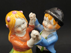 Статуэтка винтажная Im Stil Goebel &quot;Танец&quot;, фарфор, 15.5 см, Германия, 1960-70гг.